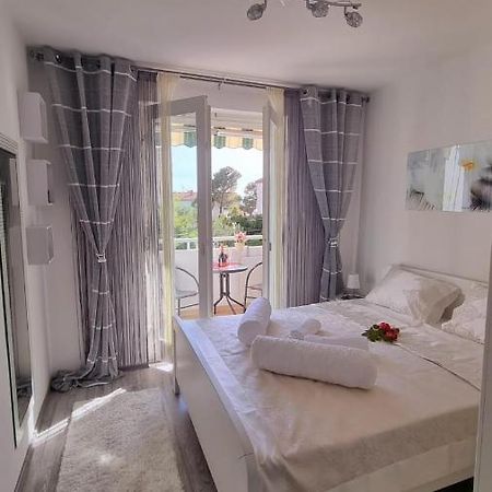 מאקרסקה Apartman Nikol מראה חיצוני תמונה
