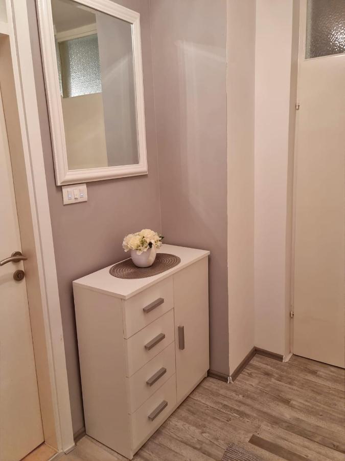 מאקרסקה Apartman Nikol מראה חיצוני תמונה